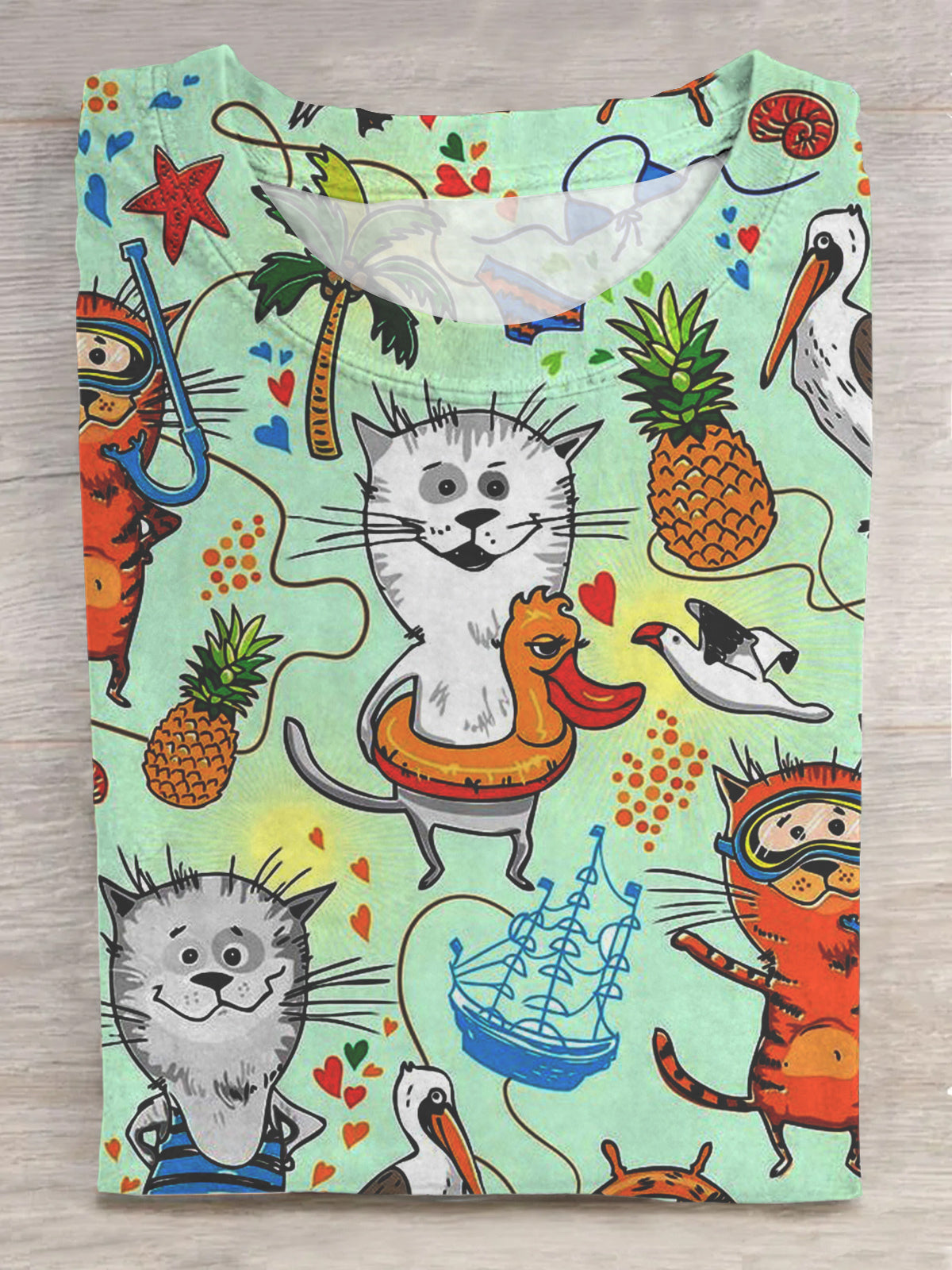 Funny Cat On Vacation At Seaside Crew Neck T-shirt