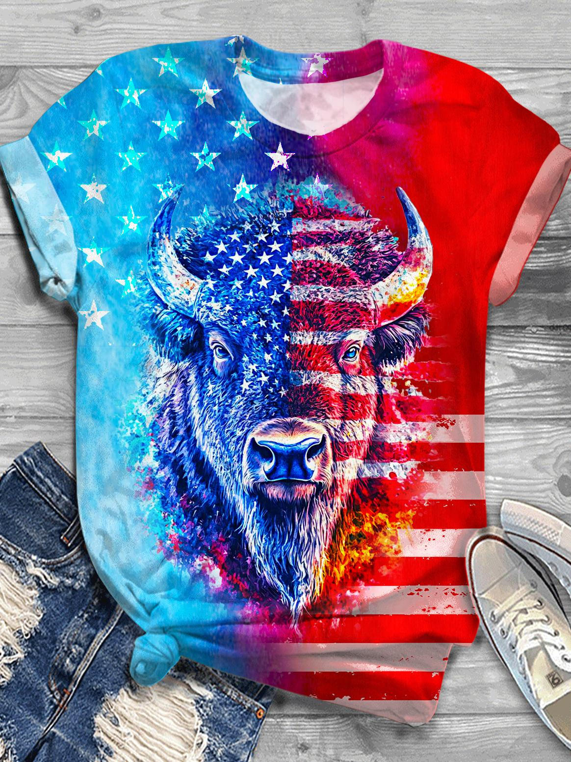 Vintage Blue And Red Flag Highland Cow Printed Crew Neck T-shirt