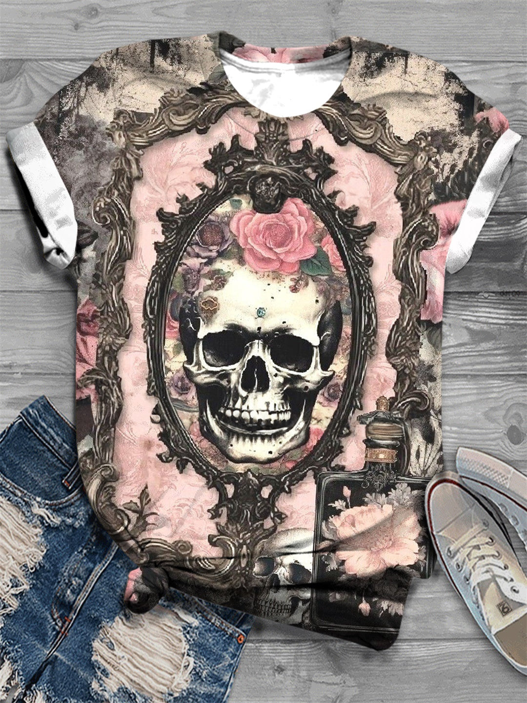 T-Shirt mit Rundhalsausschnitt und Gothic-Totenkopf- und rosa Rosen-Print