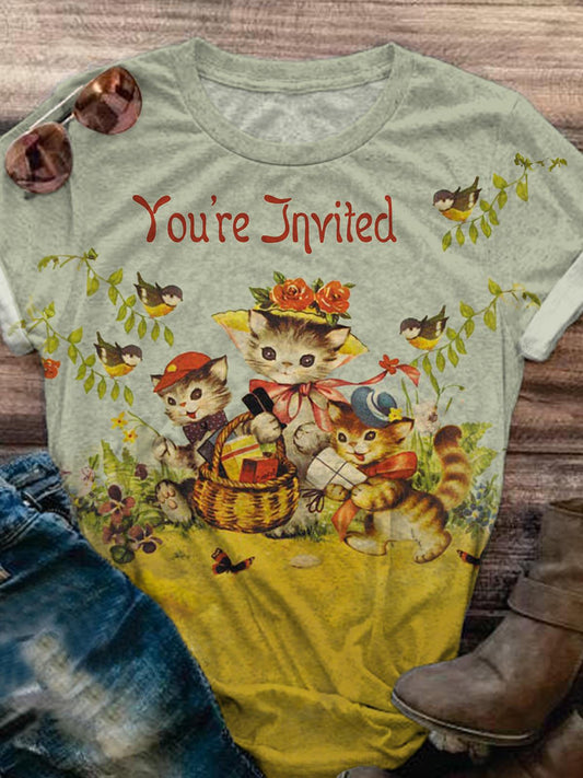 Kurzärmliges T-Shirt mit „You're Invited“-Katzen-Retro-Print 