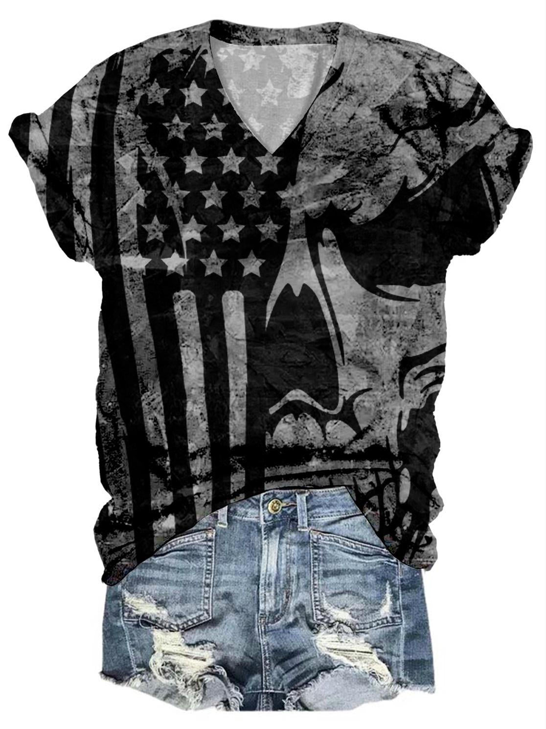 T-Shirt mit V-Ausschnitt und amerikanischer Flagge mit halbem Totenkopf-Print 
