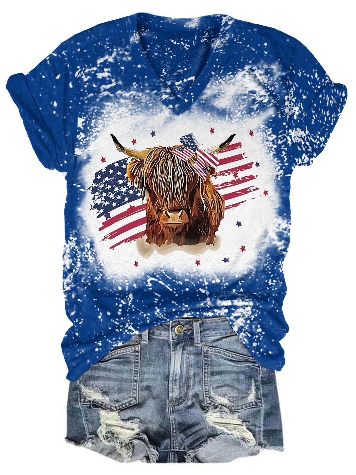 America Fag – T-Shirt mit Batikmuster und V-Ausschnitt in Highland-Kuh-Optik